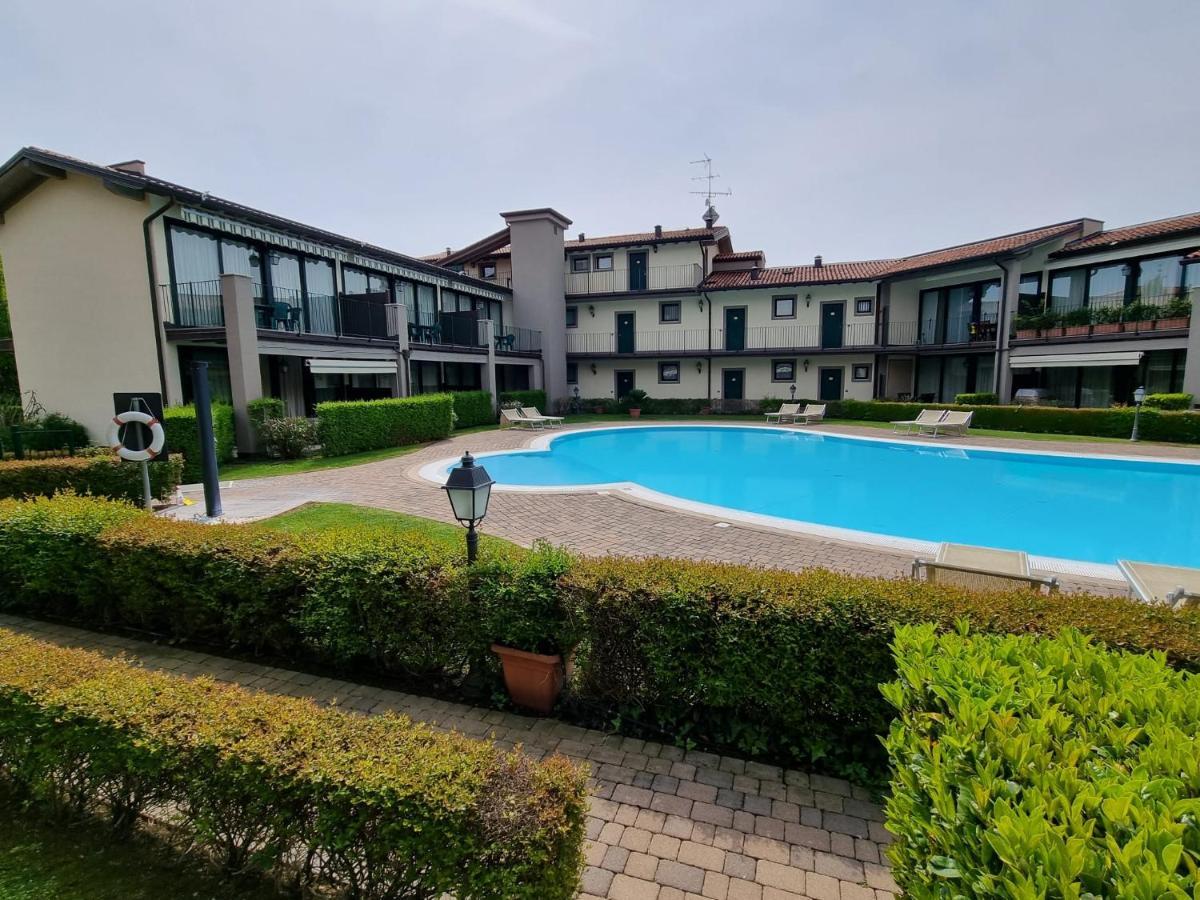 Le Terrazze Sul Lago Hotel & Residence ปาเดงเก ซุล การ์ดา ภายนอก รูปภาพ