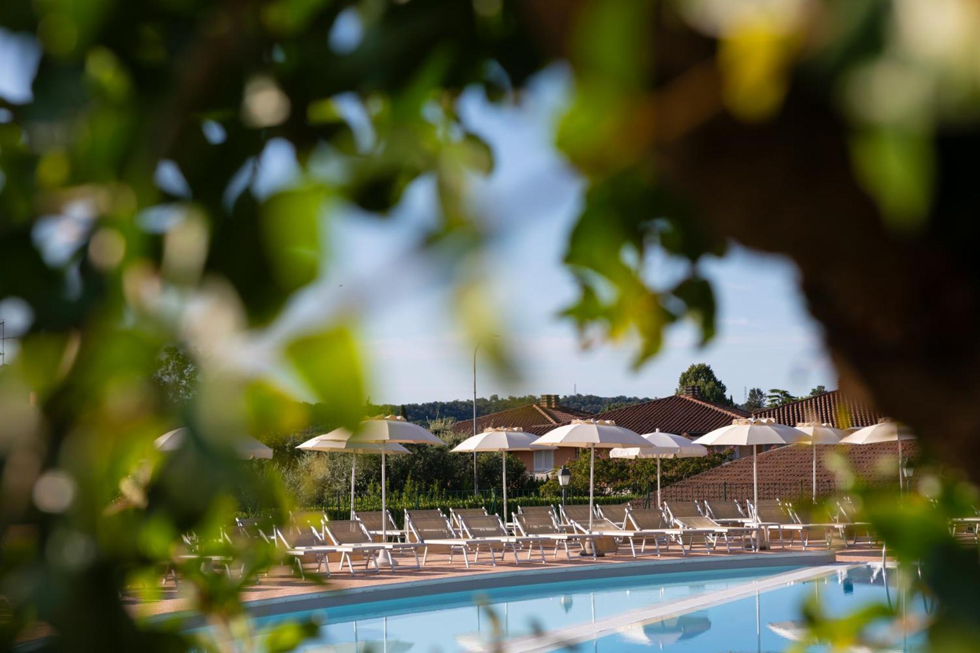 Le Terrazze Sul Lago Hotel & Residence ปาเดงเก ซุล การ์ดา ภายนอก รูปภาพ